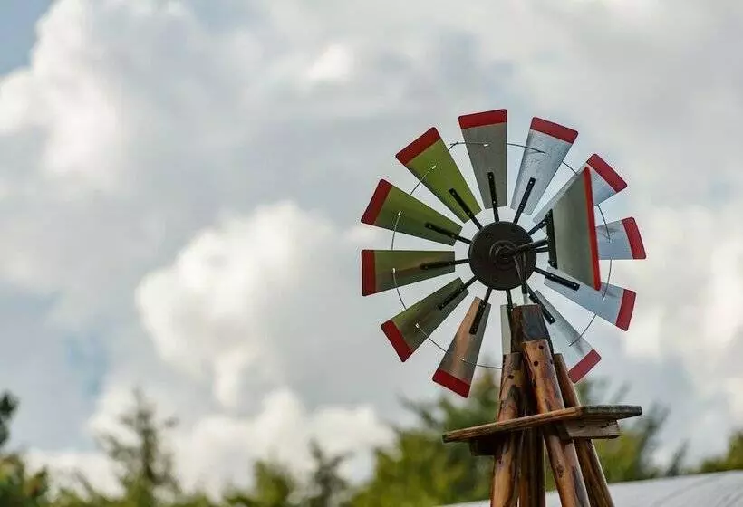 Majatalo Knaplund Destillery