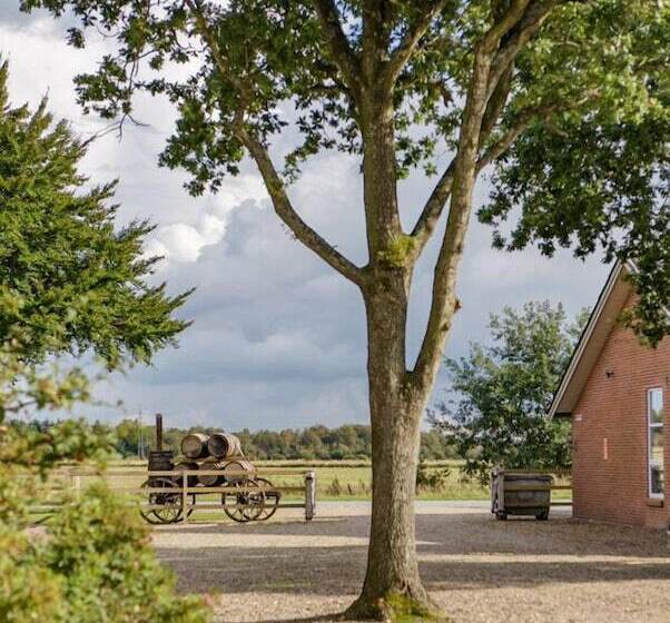 פנסיון Knaplund Destillery