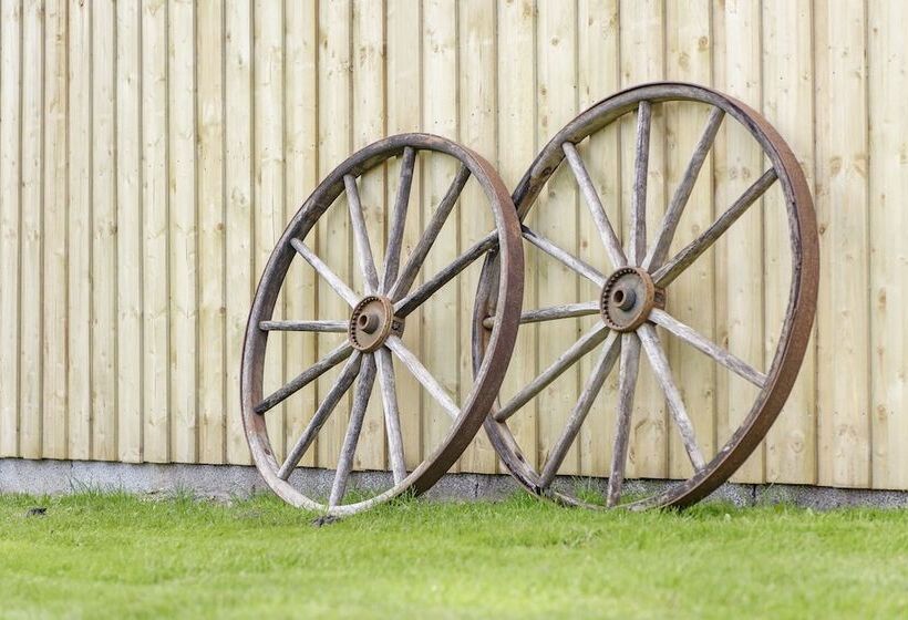 פנסיון Knaplund Destillery