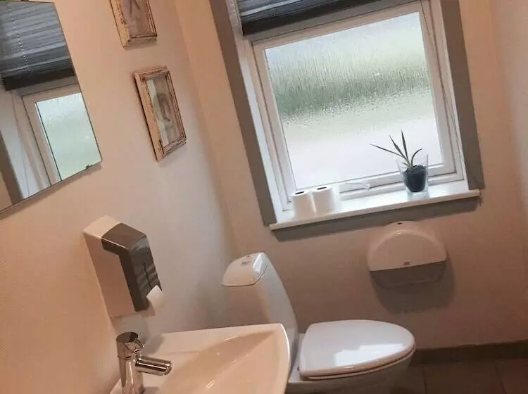 Majatalo Knaplund Destillery