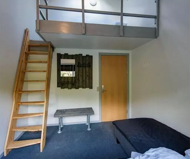 Majatalo Knaplund Destillery