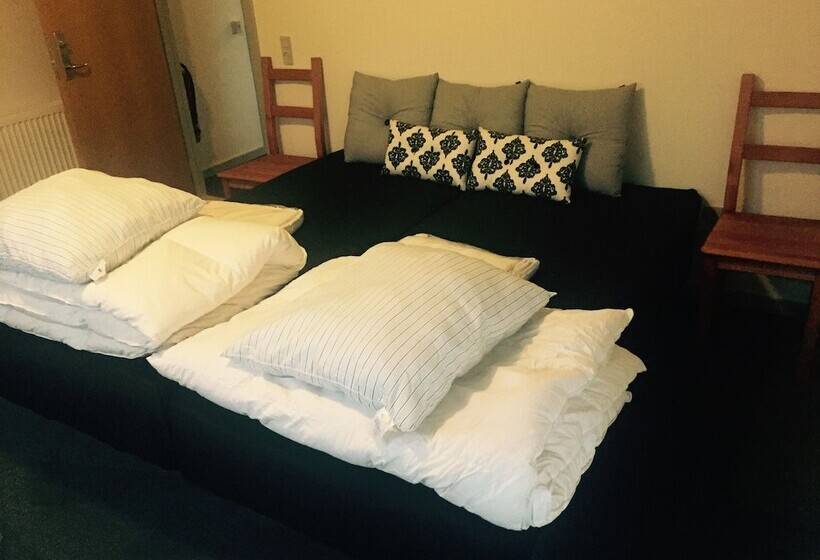 פנסיון Knaplund Destillery