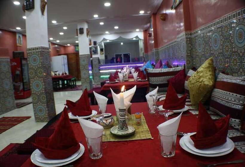 بنسيون Restaurant Dar Al Madina