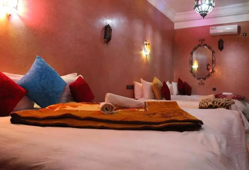 پانسیون Restaurant Dar Al Madina