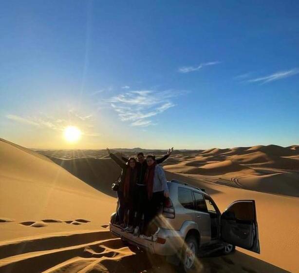 بنسيون Restaurant Dar Al Madina