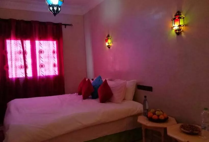 پانسیون Restaurant Dar Al Madina