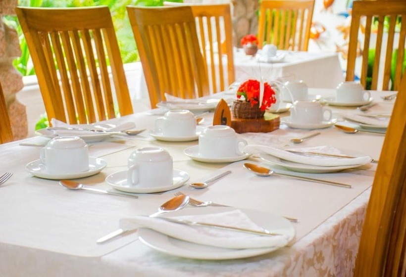 پانسیون Villa Rafia