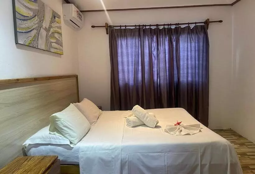 پانسیون Villa Rafia