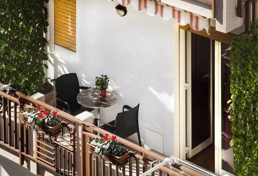 Solaris B&b