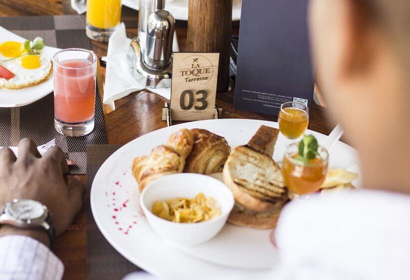 The Streamliner Hotel Apartment