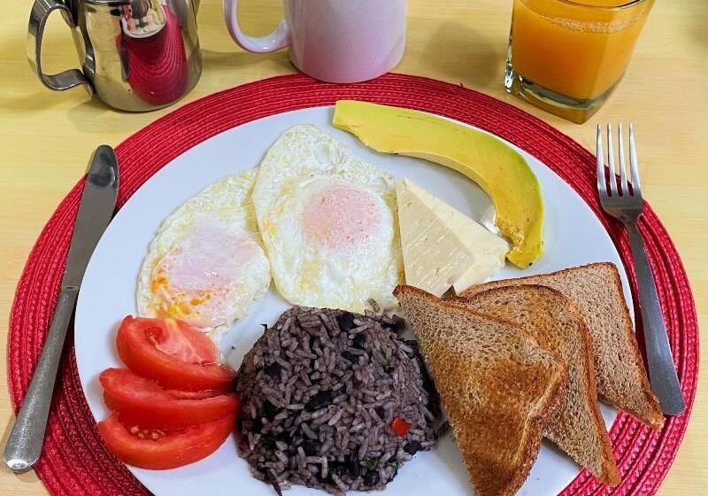 هتل Dreams Lodge Monteverde