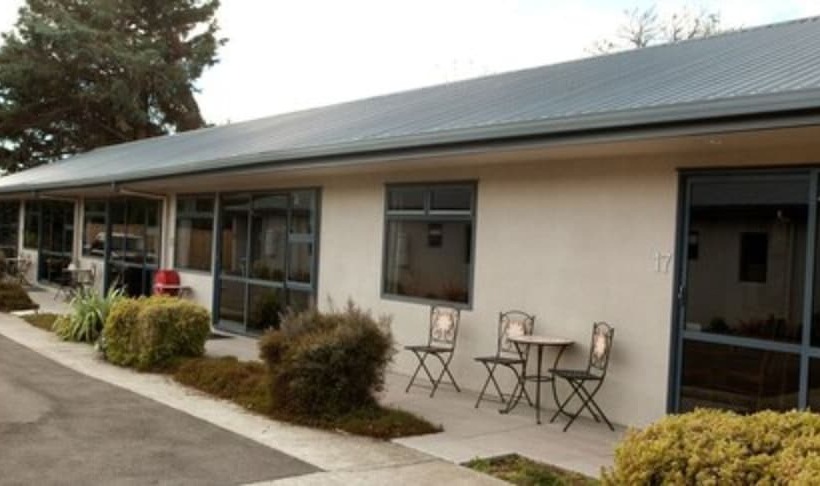 בית מלון כפרי Grove Park Motor Lodge