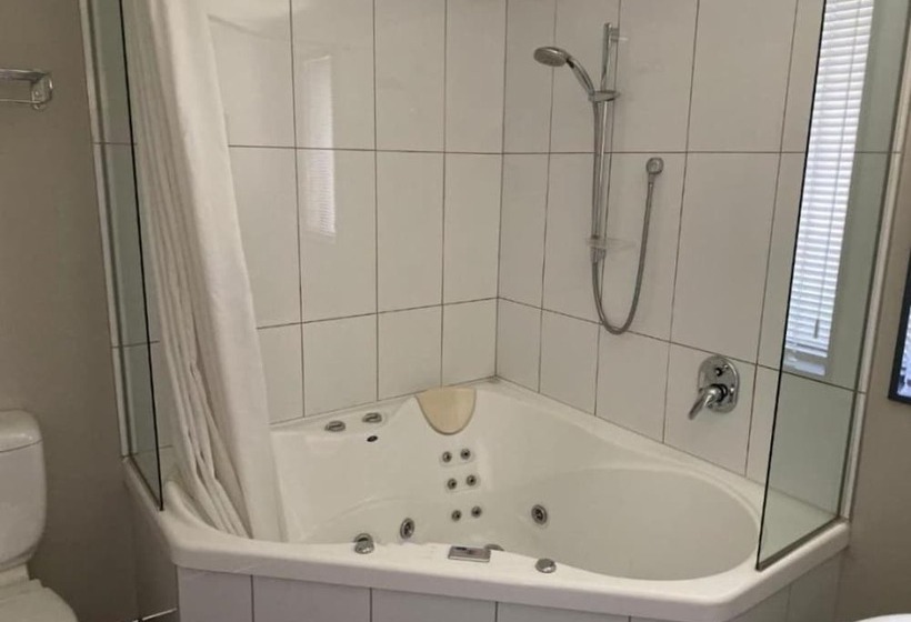 בית מלון כפרי Grove Park Motor Lodge