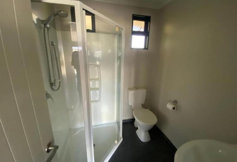 בית מלון כפרי Grove Park Motor Lodge