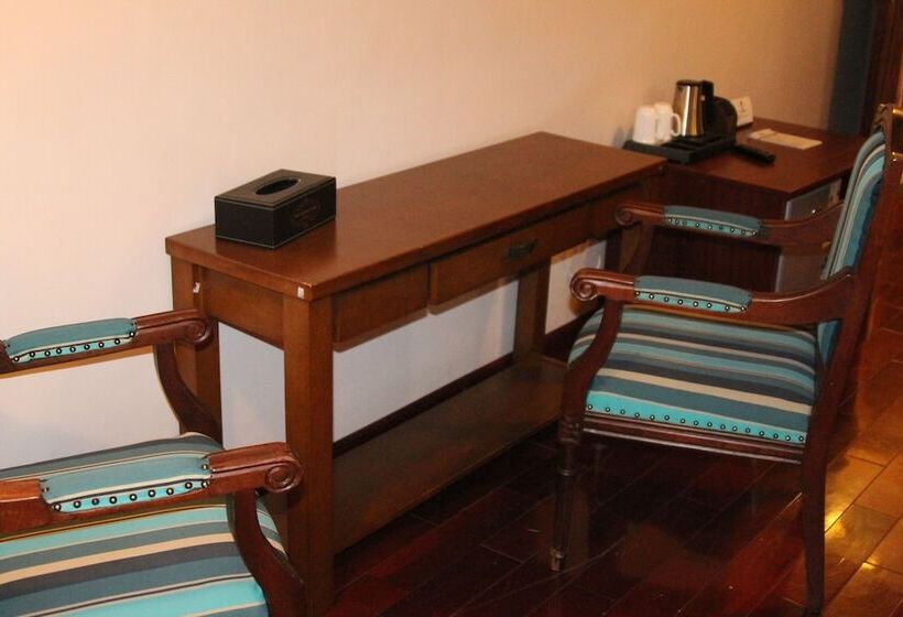 هتل Misty Mountain Lodge