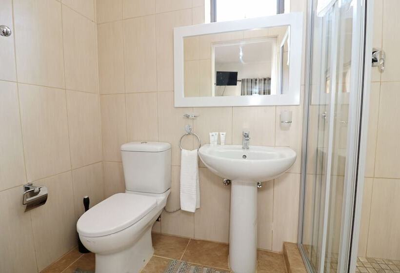 ホテル Msitu Kwetu Lodge & Safaris