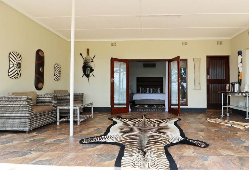 ホテル Msitu Kwetu Lodge & Safaris