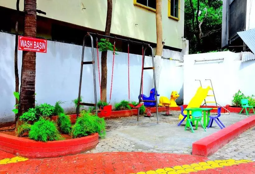 Hotelli Super Townhouse Mysore Central Formerly Olive Star