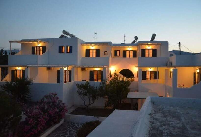 Kostas & Ioanna Studios