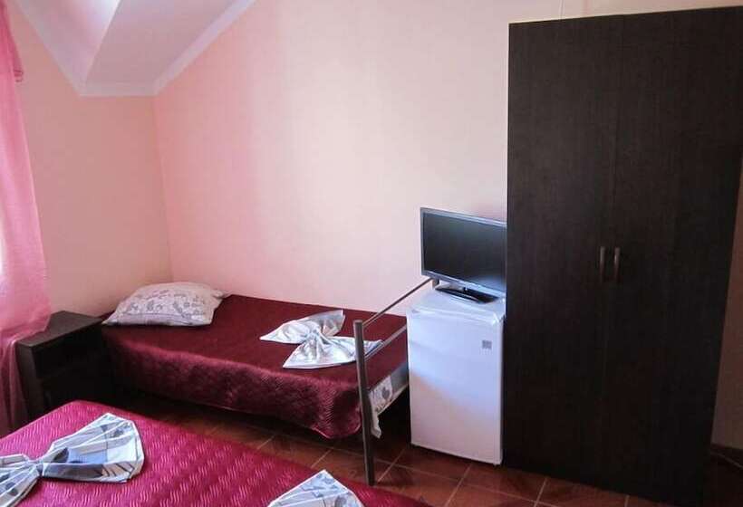 پانسیون Guest House Vesta