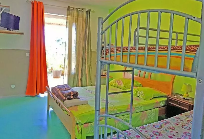 پانسیون Gite Hotel La Caz Des Orangers