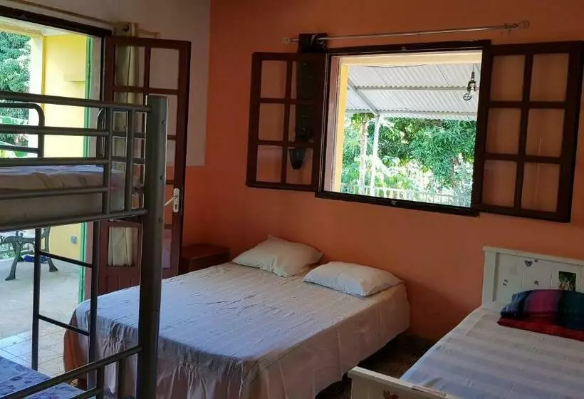 پانسیون Gite Hotel La Caz Des Orangers