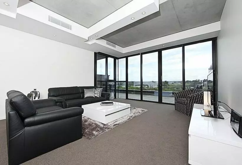 The Apartments 403 Canberra City Act