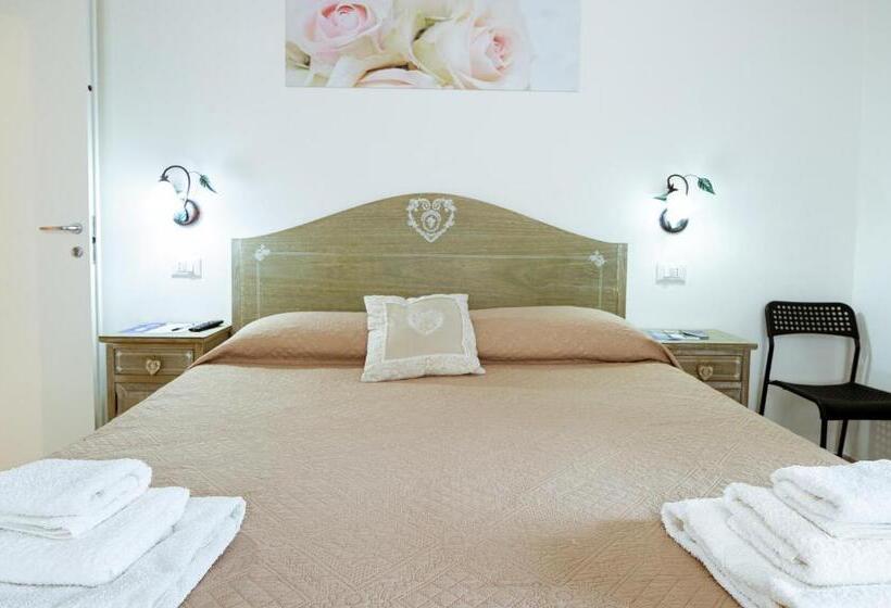 6 In Centro Guest House