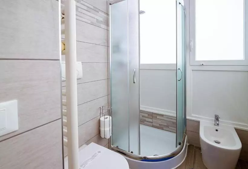 6 In Centro Guest House