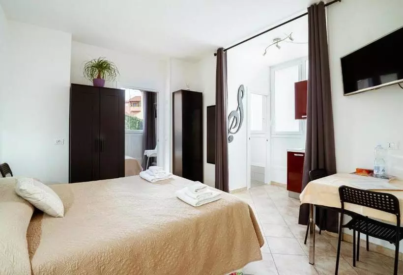6 In Centro Guest House