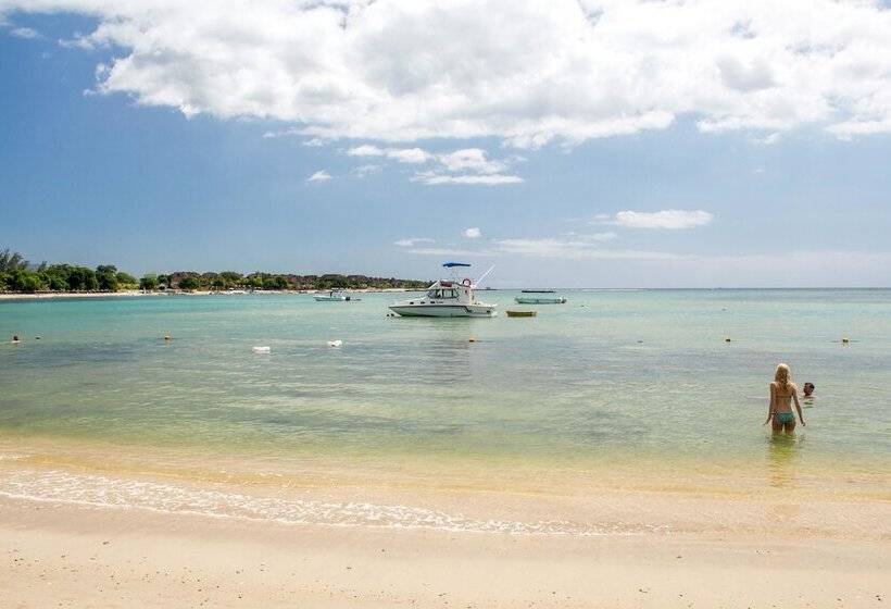 Beach Paradise Villas