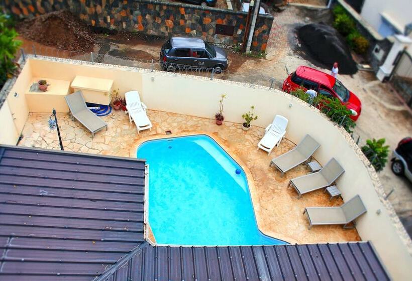 Beach Paradise Villas