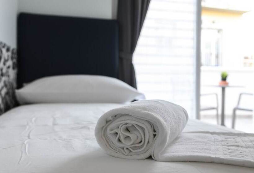 تختخواب و صبحانه Cufà