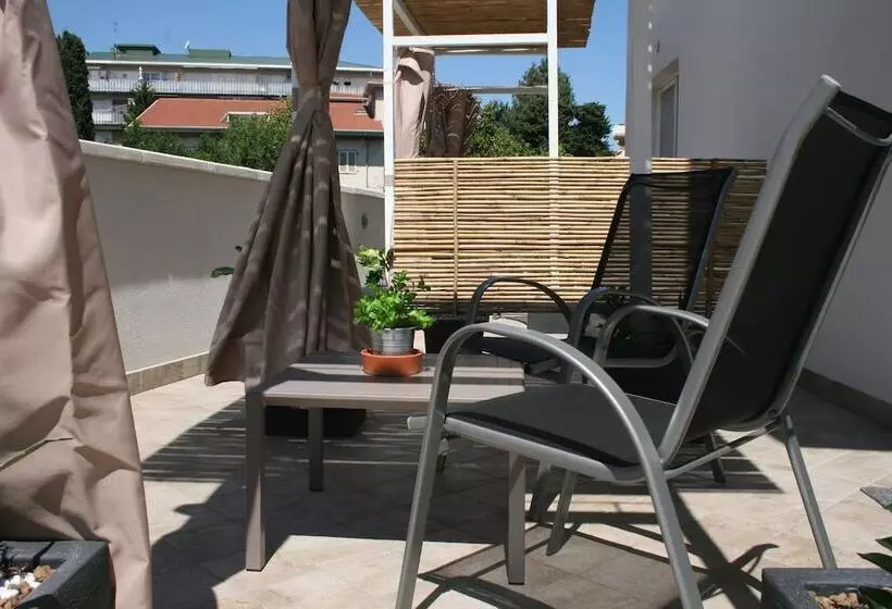 تختخواب و صبحانه Cufà