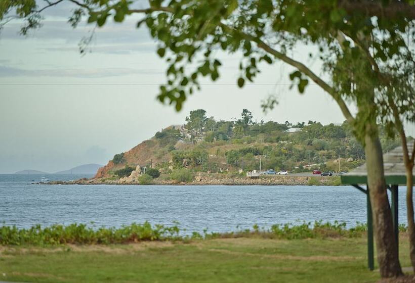 Big4 Tasman Holiday Parks  Rowes Bay