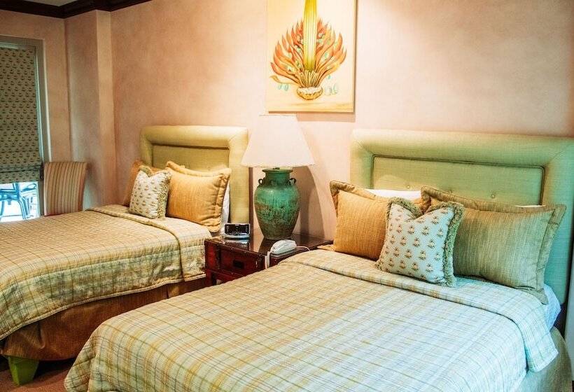 Cr Luxury Los Sueños Condos