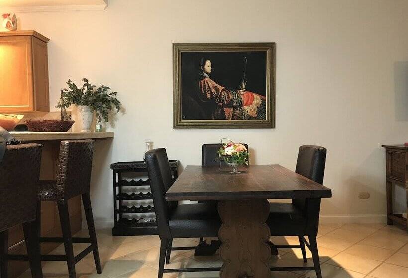 Cr Luxury Los Sueños Condos