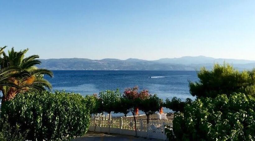 Hotel Pansion Akrogiali