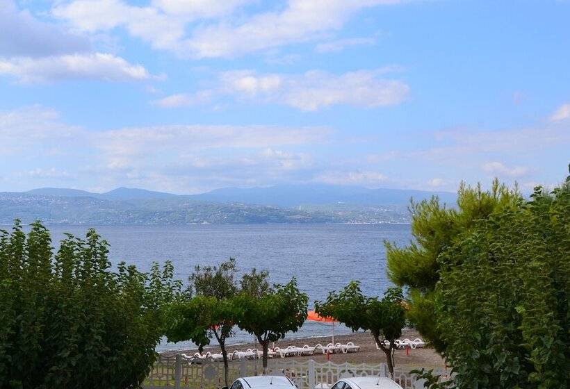 Hotel Pansion Akrogiali