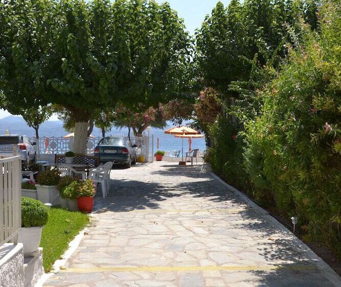 Hotel Pansion Akrogiali