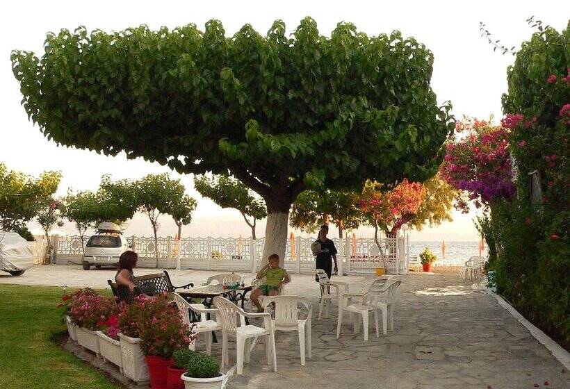 Hotel Pansion Akrogiali