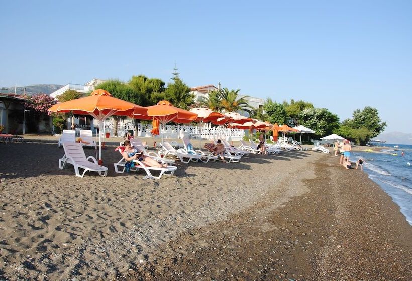 Hotel Pansion Akrogiali