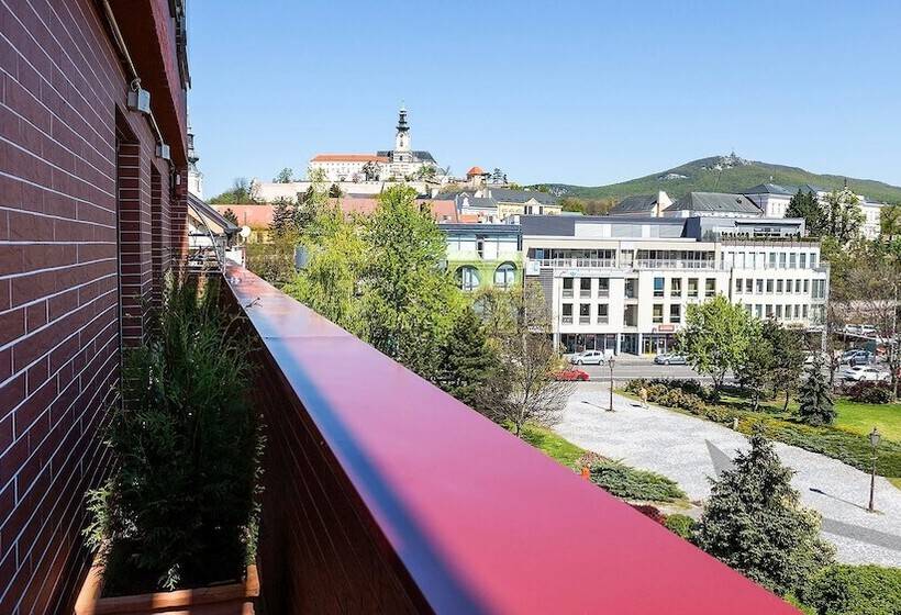 فندق Centrum With Free Parking