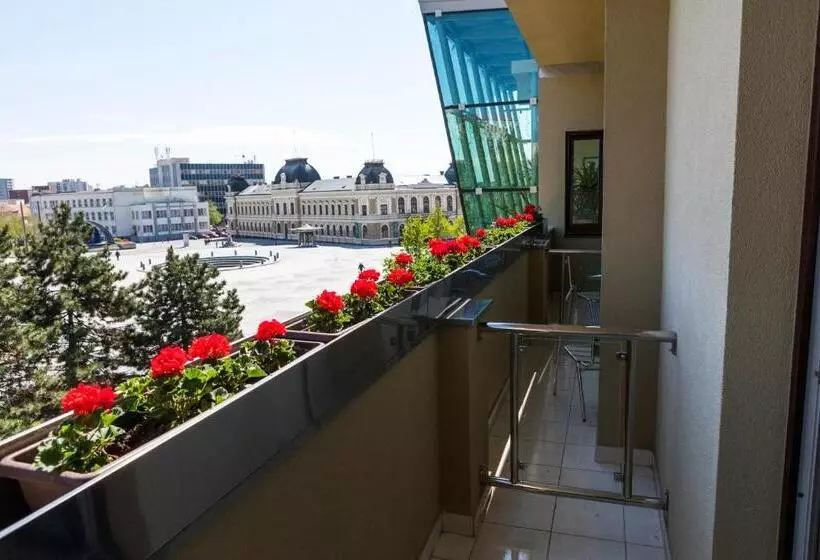 Hotelli Centrum With Free Parking