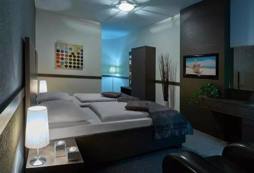 Hotelli Centrum With Free Parking