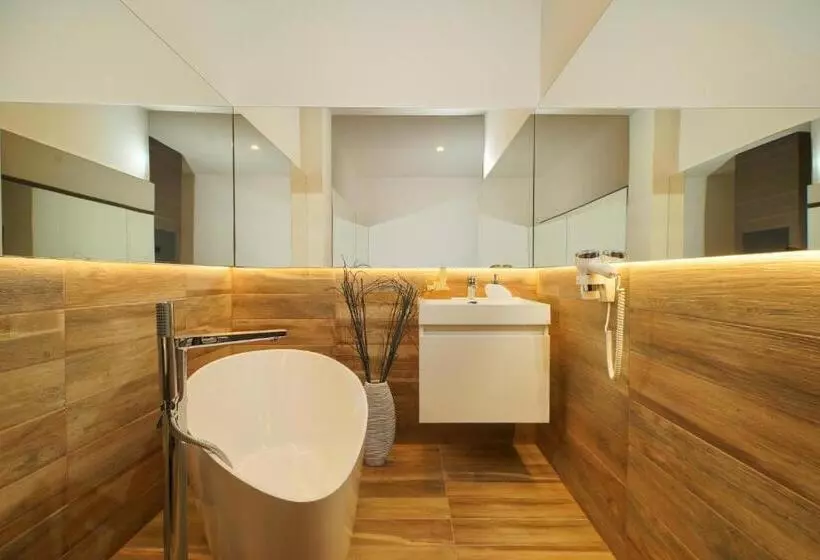 Hotelli Centrum With Free Parking