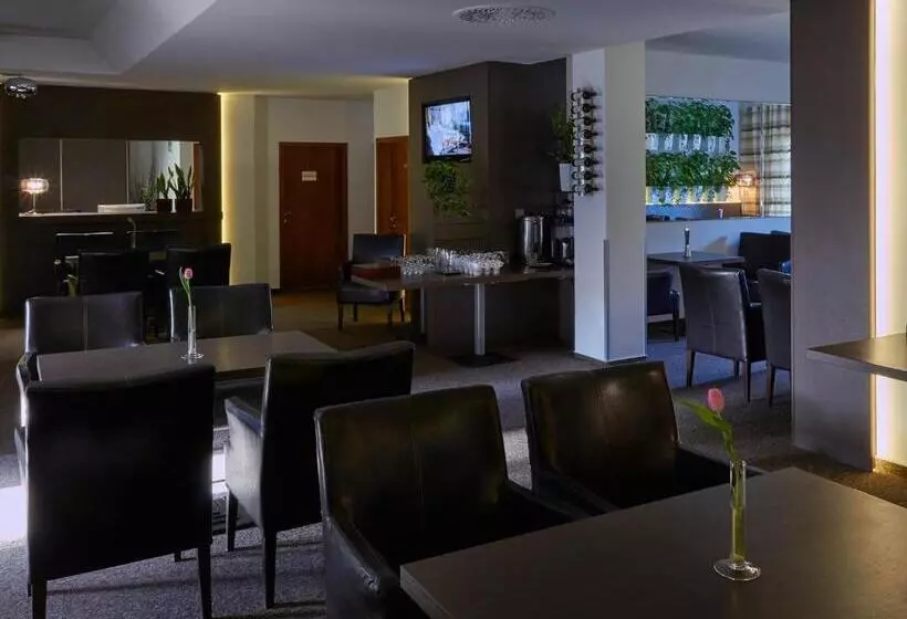 Hotelli Centrum With Free Parking