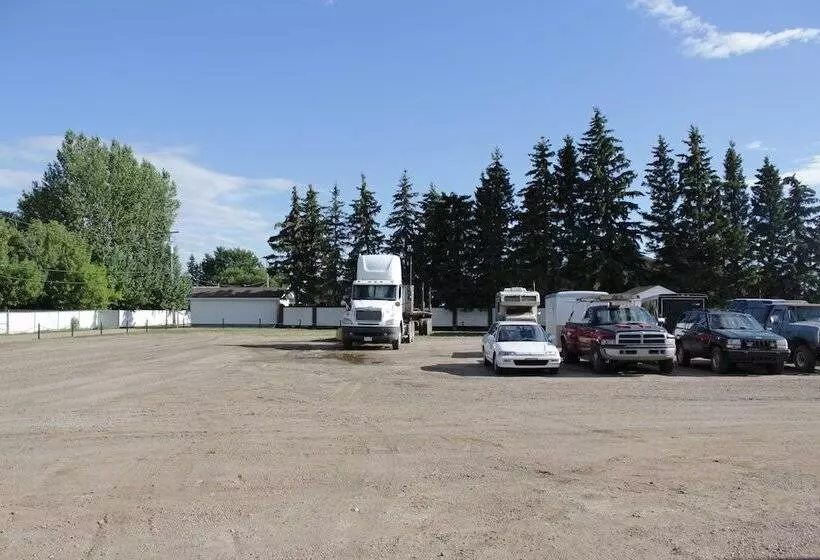 Hotelli Morinville Plaza & Suites