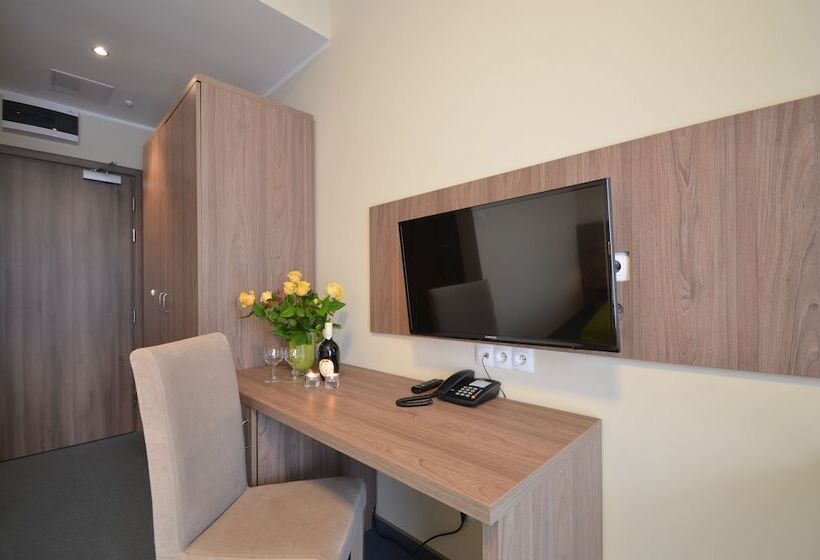 בית מלון כפרי Zorza