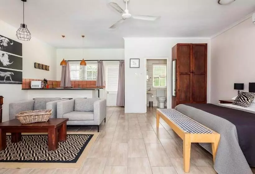 Lady Loch Country House